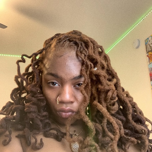 Meet your Posher, Jaelynn - Picture 1 of 1